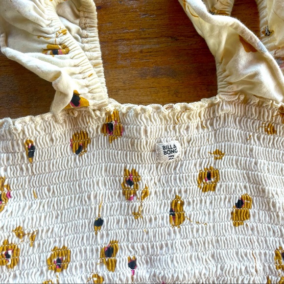 Billabong Crop with Ruffle Straps SIZE XS - Picture 3 of 7